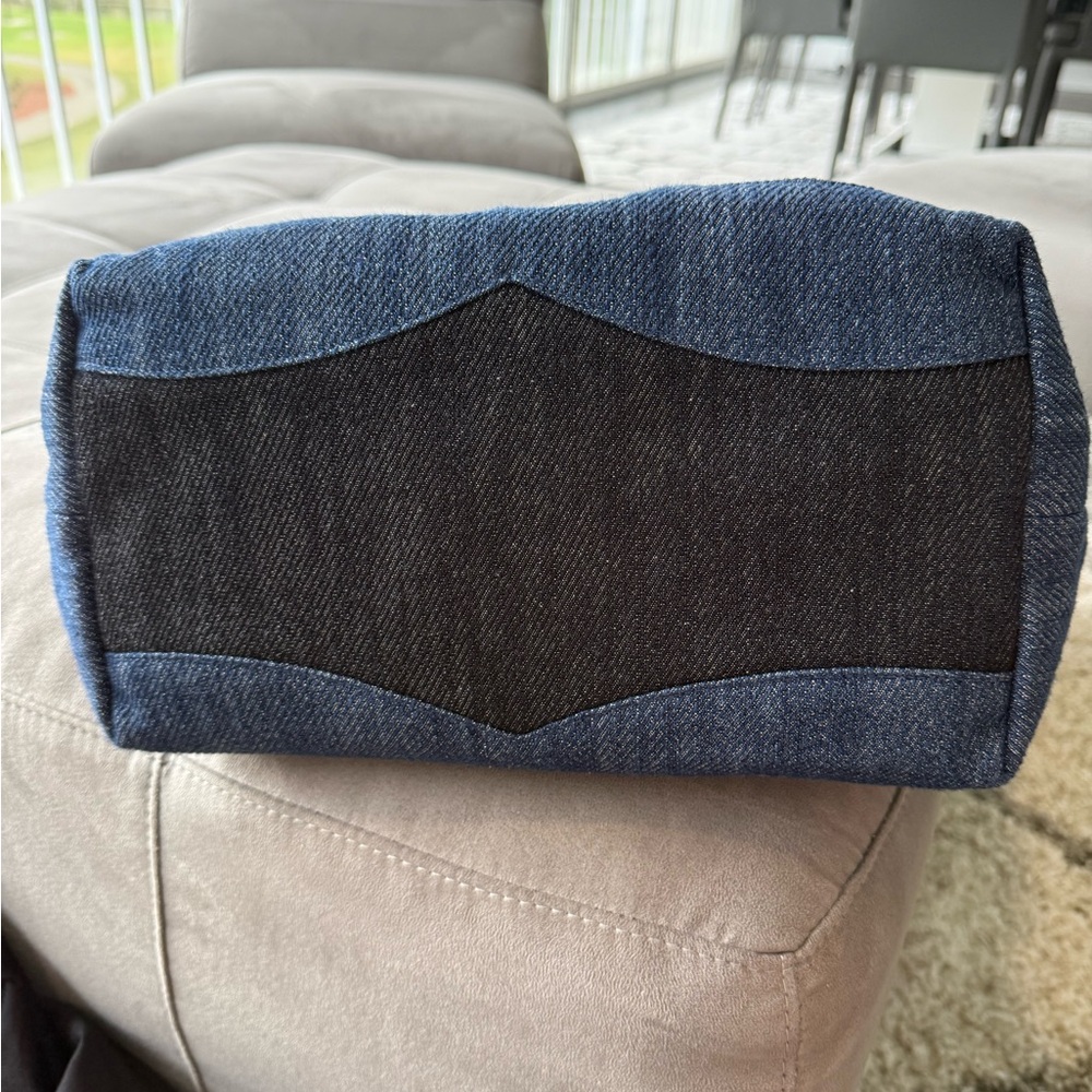 New and Never Used 2 Tone Denim Chanel Shopping tote ( large ) - Picture 6 of 14